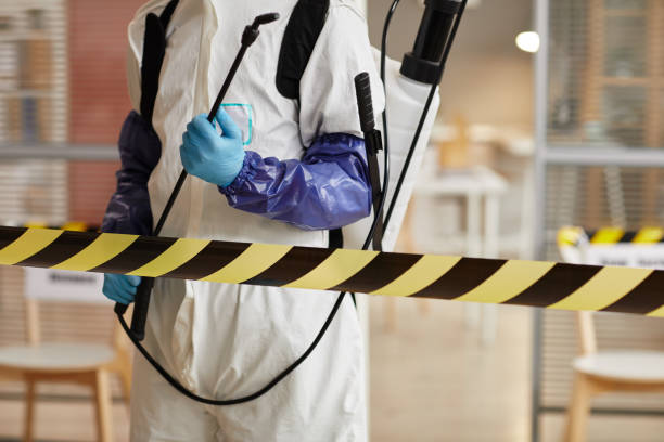 Professional Biohazard technician working in Silver Lake, NH